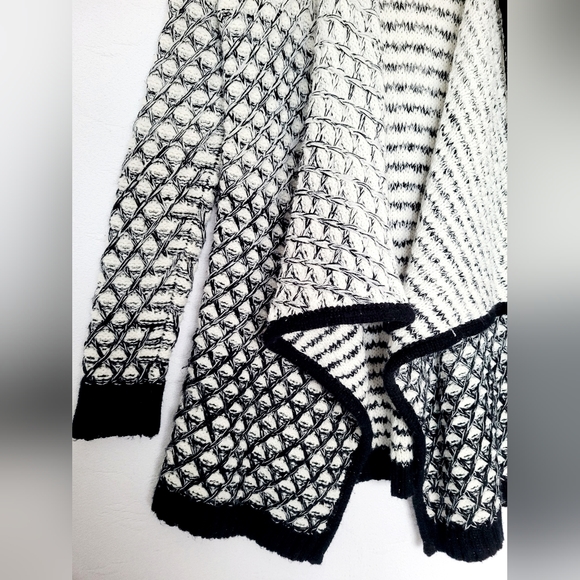Design Lab Women 100% Acrylic Open Front Knit  Cardigan Black &White Ombre Small - Picture 3 of 16